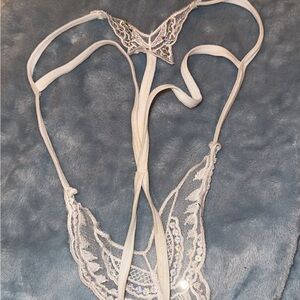 Elegant White Lace Panties